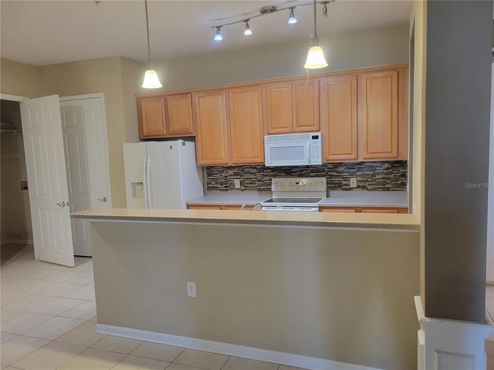 For Sale: $398,000 (3 beds, 2 baths, 1880 Square Feet)