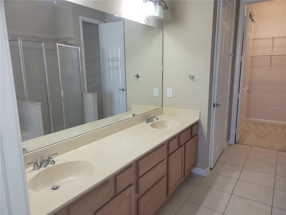 For Sale: $398,000 (3 beds, 2 baths, 1880 Square Feet)