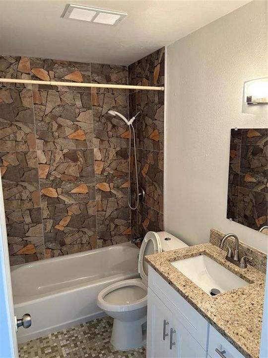 В аренду: $1,650 (2 спален, 1 ванн, 960 Квадратных фут)