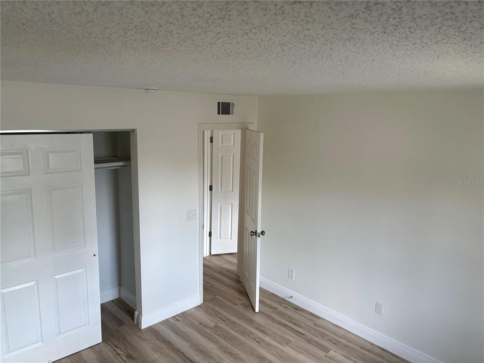 В аренду: $1,650 (2 спален, 1 ванн, 960 Квадратных фут)