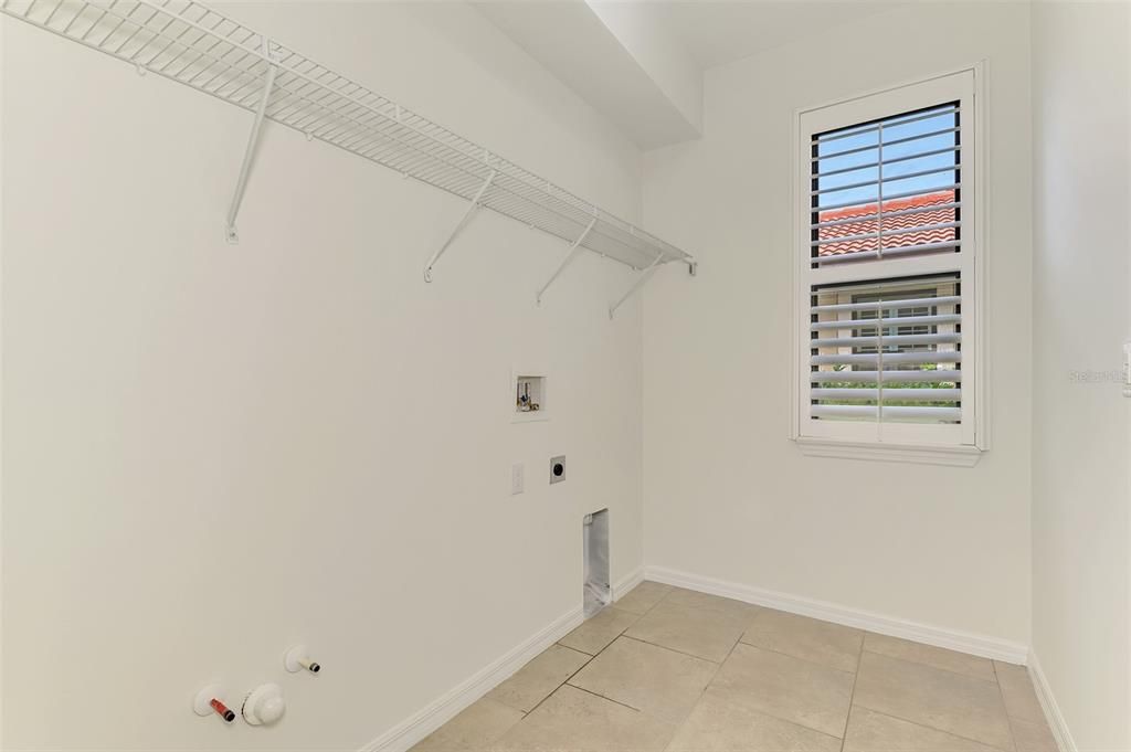 En Venta: $520,000 (4 camas, 3 baños, 2576 Pies cuadrados)