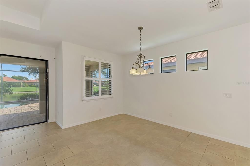 En Venta: $520,000 (4 camas, 3 baños, 2576 Pies cuadrados)