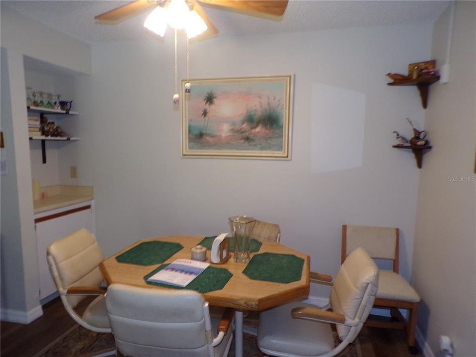 В аренду: $2,000 (1 спален, 1 ванн, 735 Квадратных фут)