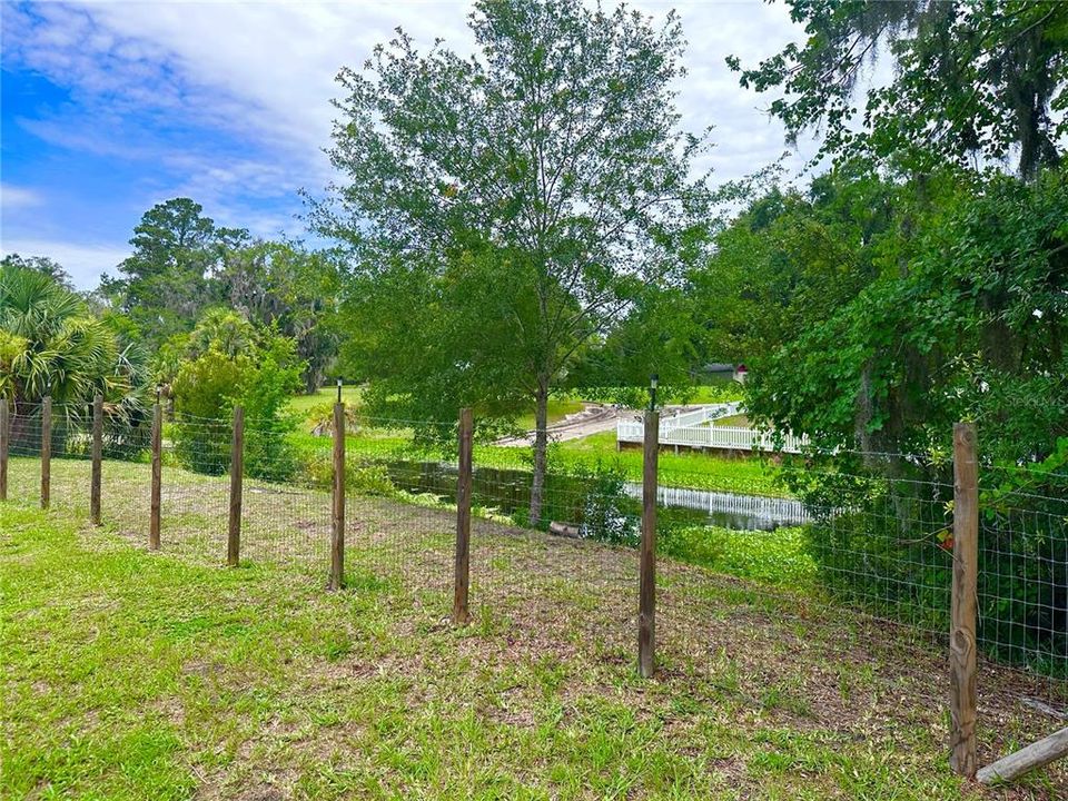 На продажу: $55,000 (0.23 acres)