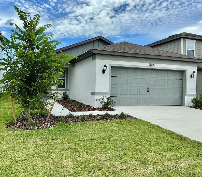 For Rent: $2,099 (4 beds, 2 baths, 1580 Square Feet)