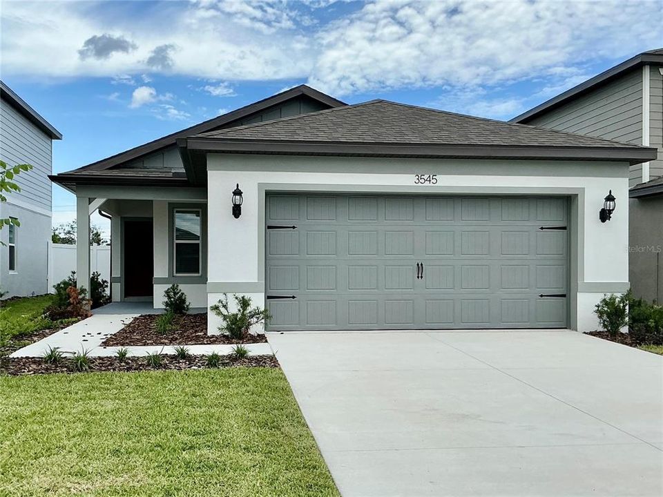 For Rent: $2,099 (4 beds, 2 baths, 1580 Square Feet)
