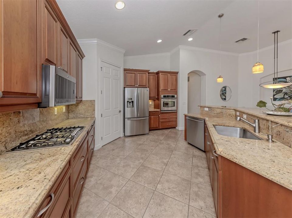 For Sale: $495,000 (3 beds, 2 baths, 2326 Square Feet)