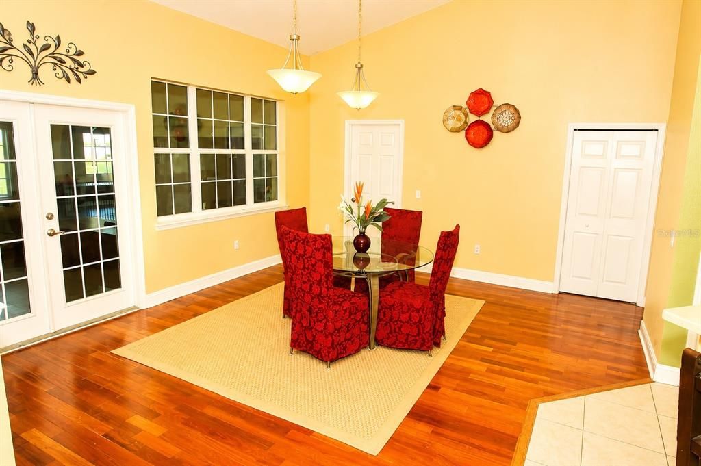 For Sale: $515,000 (4 beds, 3 baths, 3310 Square Feet)