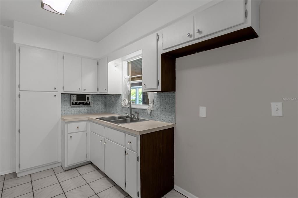 En Venta: $399,900 (3 camas, 2 baños, 1888 Pies cuadrados)
