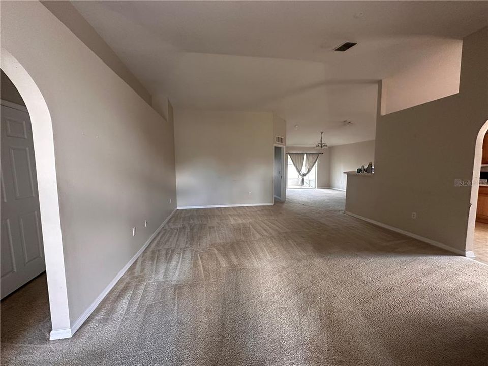 En Renta: $1,550 (3 camas, 2 baños, 1632 Pies cuadrados)