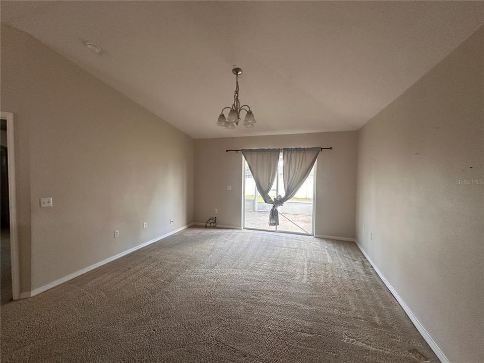 En Renta: $1,550 (3 camas, 2 baños, 1632 Pies cuadrados)