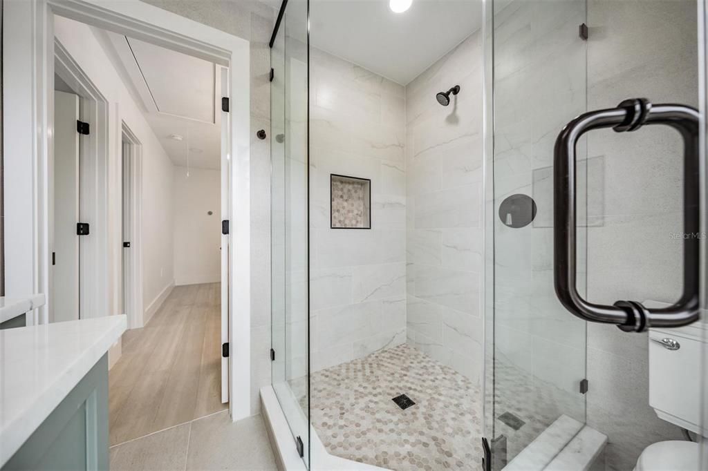 В аренду: $9,200 (3 спален, 2 ванн, 1920 Квадратных фут)