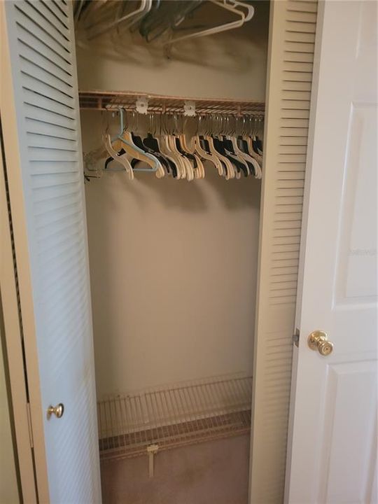 For Sale: $97,500 (1 beds, 1 baths, 790 Square Feet)