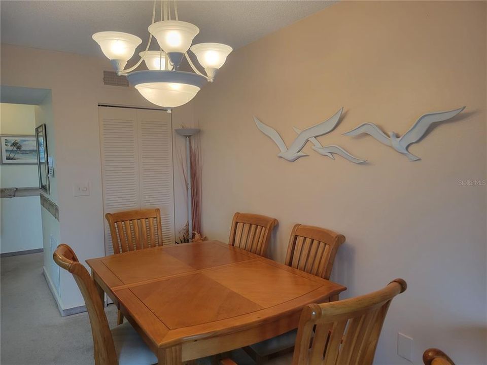 For Sale: $97,500 (1 beds, 1 baths, 790 Square Feet)