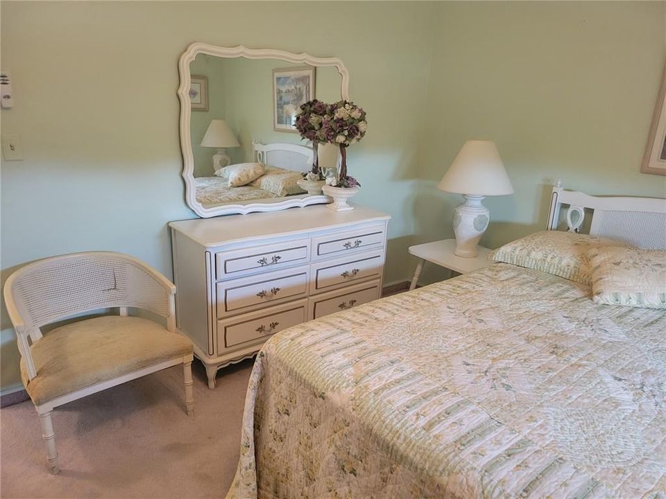 For Sale: $97,500 (1 beds, 1 baths, 790 Square Feet)