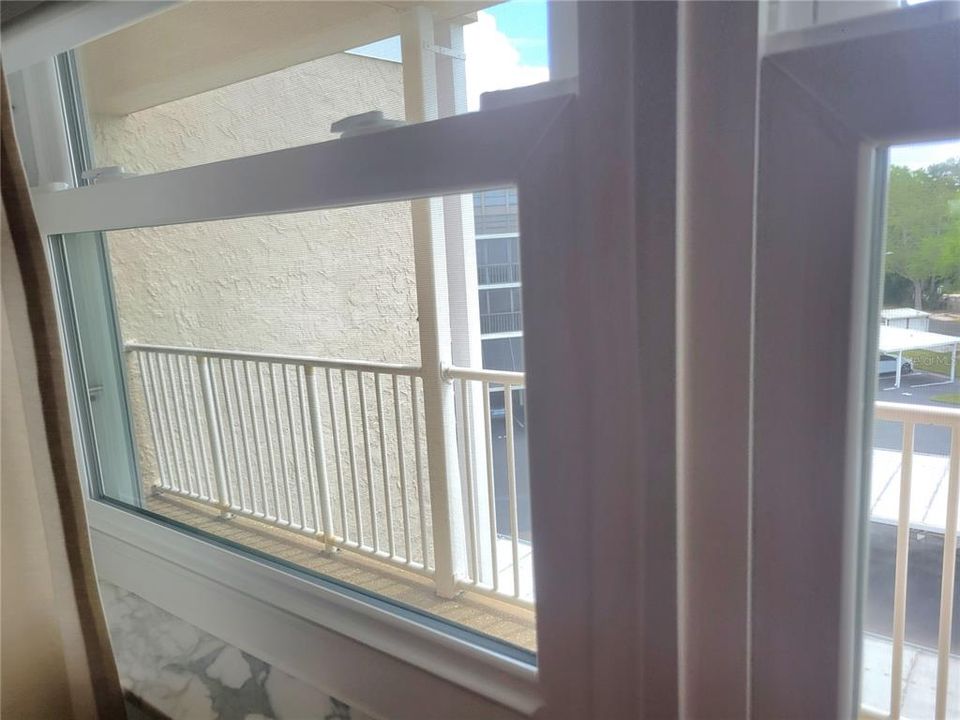 For Sale: $97,500 (1 beds, 1 baths, 790 Square Feet)