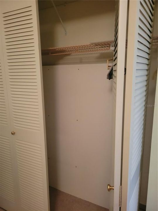 For Sale: $97,500 (1 beds, 1 baths, 790 Square Feet)