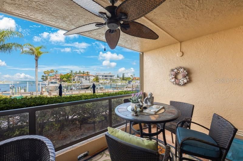 En Venta: $595,000 (2 camas, 2 baños, 1250 Pies cuadrados)