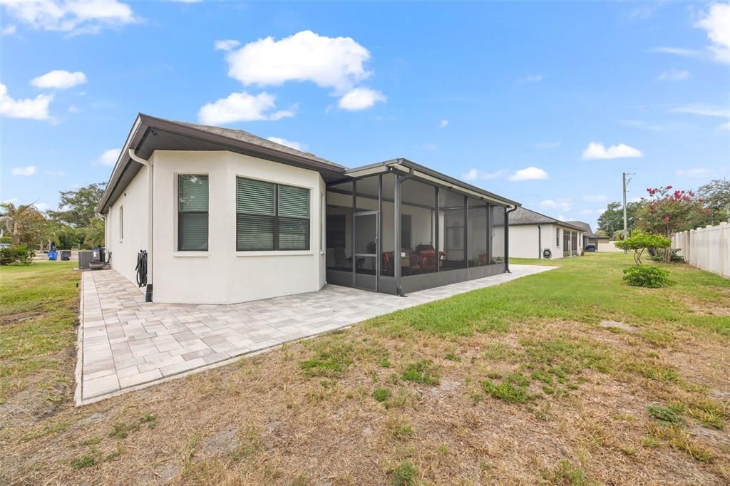 For Sale: $499,900 (3 beds, 3 baths, 2287 Square Feet)