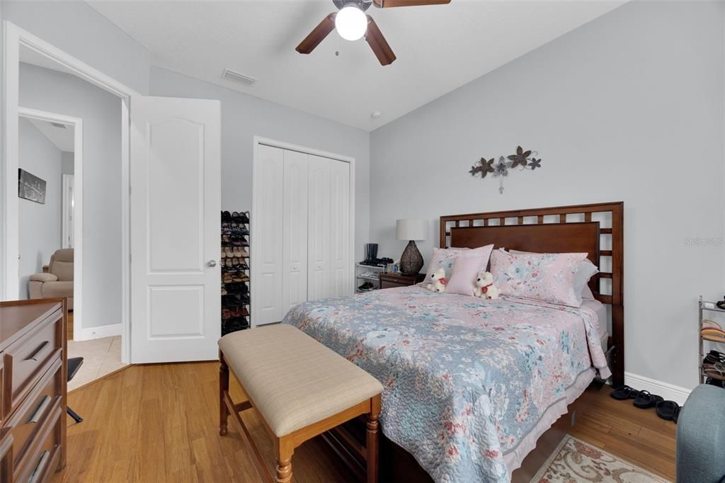 For Sale: $499,900 (3 beds, 3 baths, 2287 Square Feet)