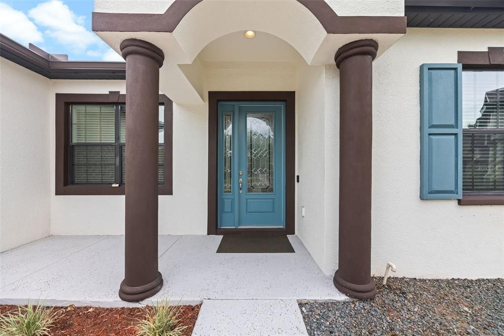 For Sale: $499,900 (3 beds, 3 baths, 2287 Square Feet)
