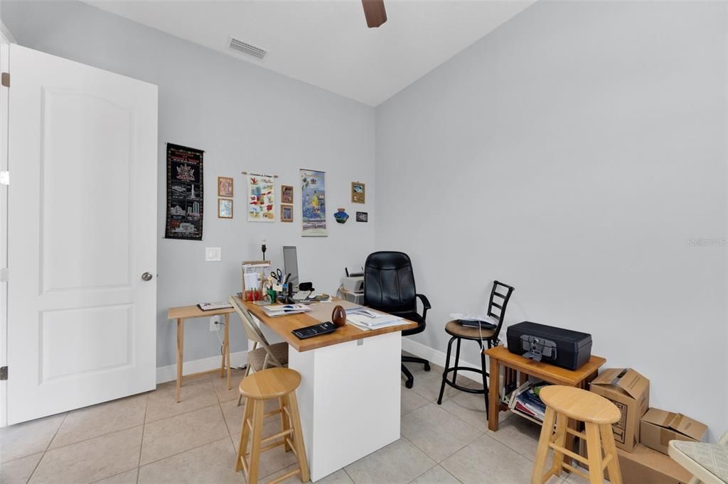 For Sale: $499,900 (3 beds, 3 baths, 2287 Square Feet)