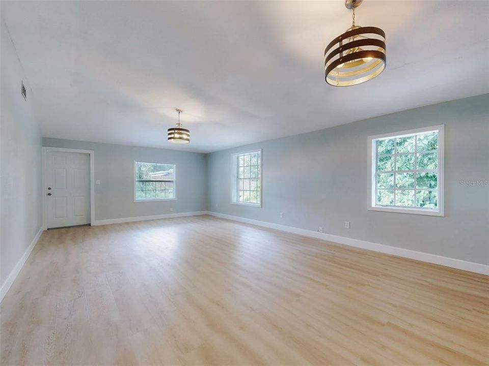 В аренду: $1,450 (2 спален, 1 ванн, 1073 Квадратных фут)