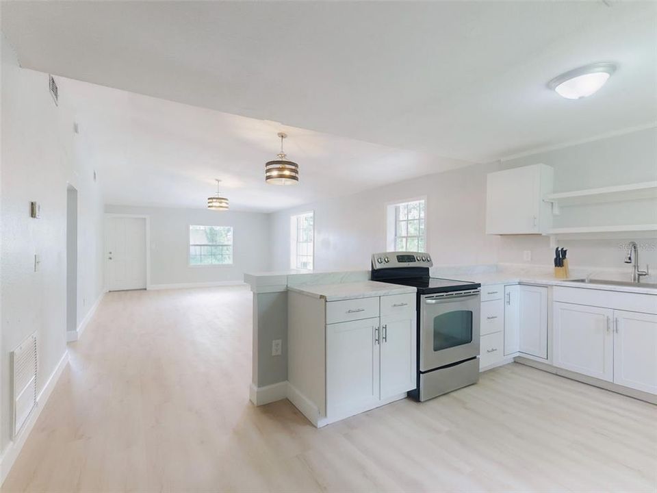 В аренду: $1,450 (2 спален, 1 ванн, 1073 Квадратных фут)