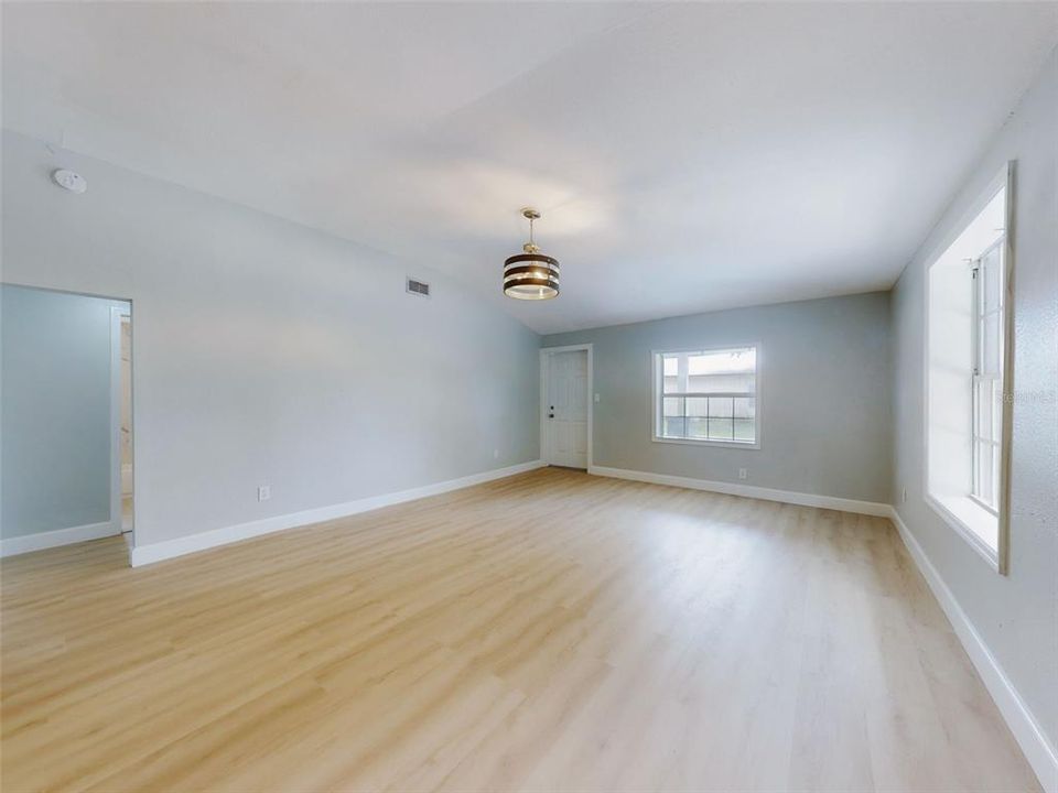 В аренду: $1,450 (2 спален, 1 ванн, 1073 Квадратных фут)