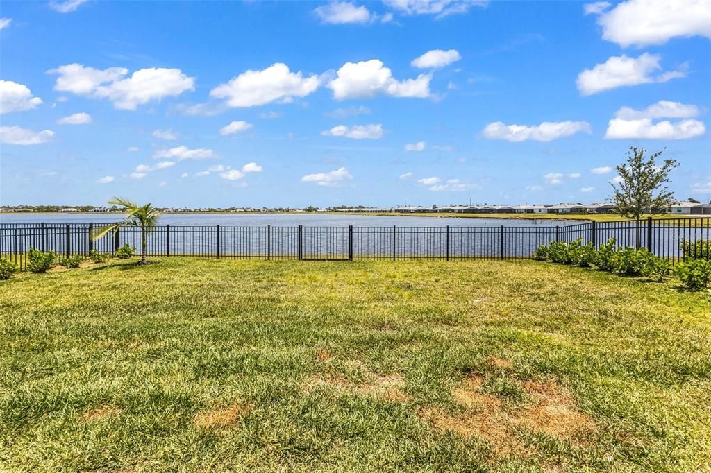 For Sale: $360,000 (4 beds, 3 baths, 2027 Square Feet)
