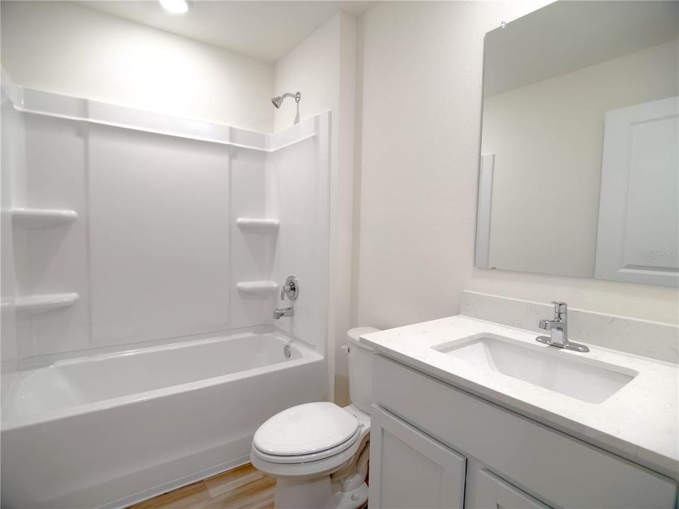 For Rent: $2,100 (3 beds, 2 baths, 1328 Square Feet)