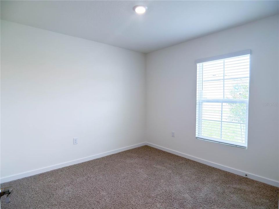 For Rent: $2,100 (3 beds, 2 baths, 1328 Square Feet)