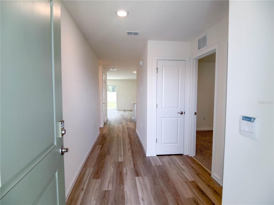 For Rent: $2,100 (3 beds, 2 baths, 1328 Square Feet)