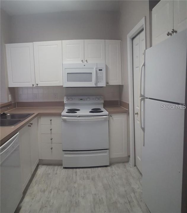 For Rent: $1,595 (2 beds, 1 baths, 1116 Square Feet)