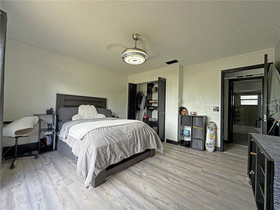 En Venta: $339,990 (3 camas, 2 baños, 1462 Pies cuadrados)
