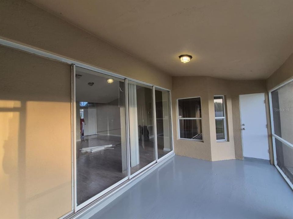 Activo con contrato: $275,000 (3 camas, 2 baños, 1670 Pies cuadrados)