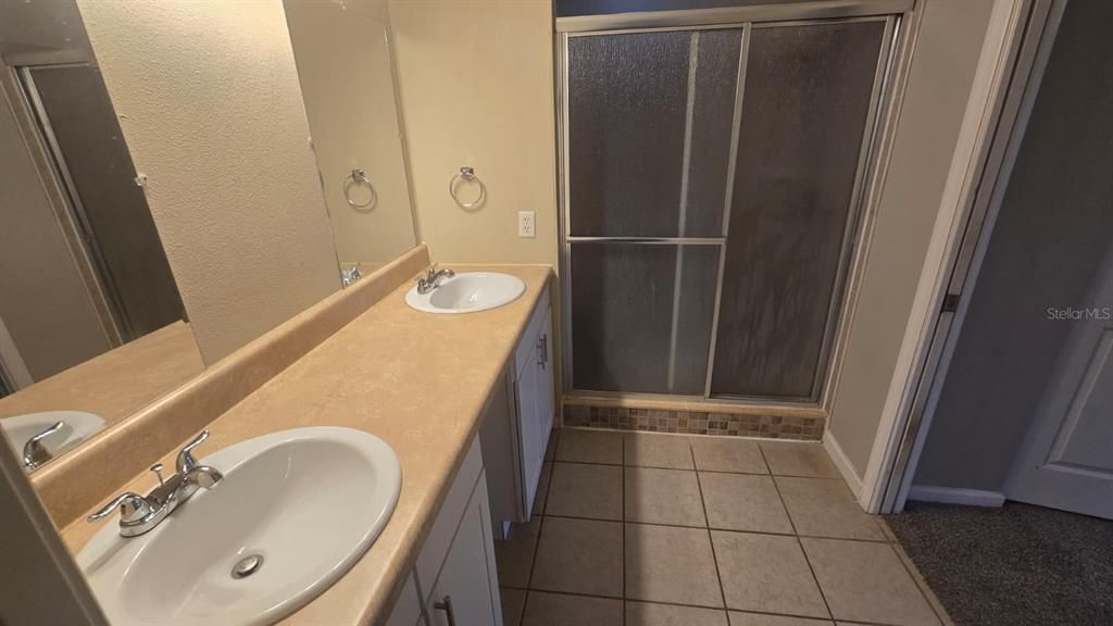 На продажу: $275,000 (3 спален, 2 ванн, 1670 Квадратных фут)