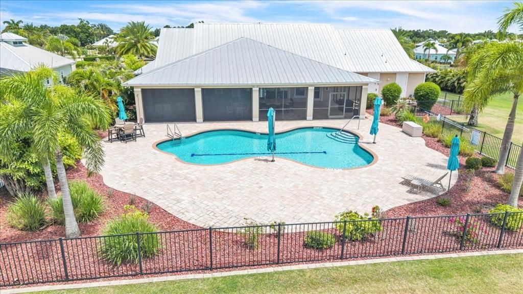 For Sale: $257,000 (1 beds, 1 baths, 264 Square Feet)