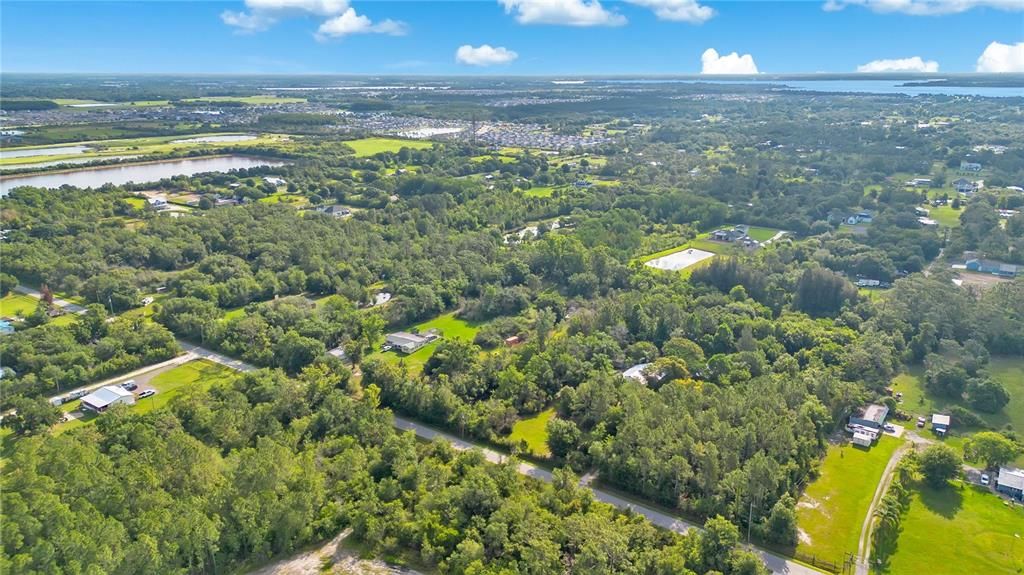 待售: $250,000 (2.85 acres)