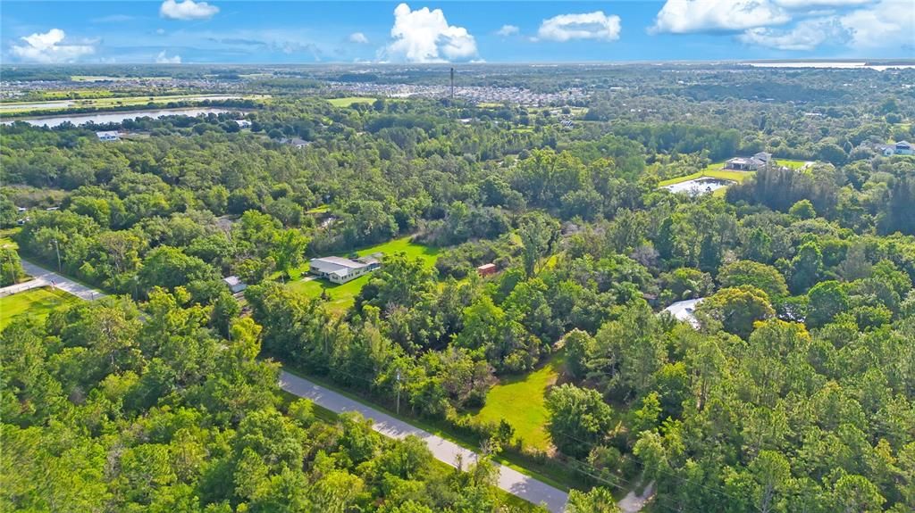 待售: $250,000 (2.85 acres)