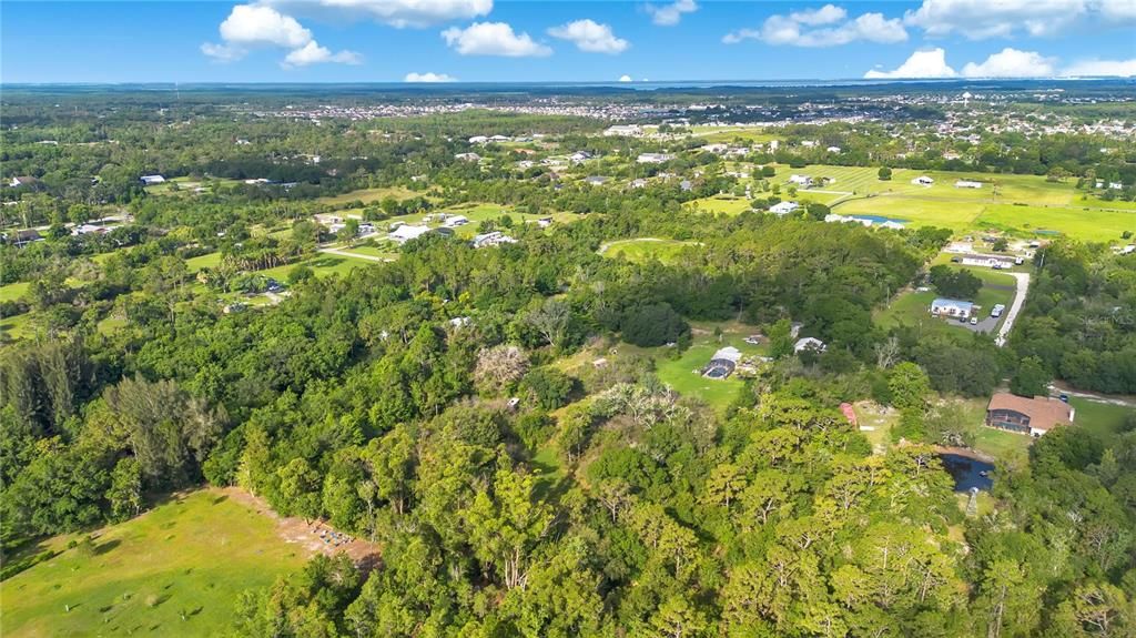 待售: $250,000 (2.85 acres)