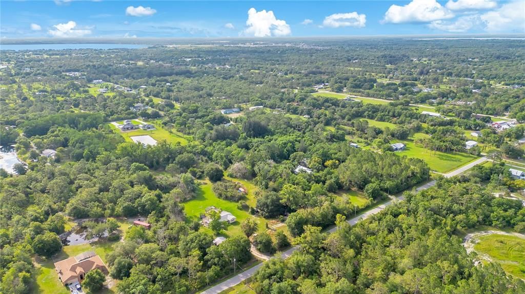 待售: $250,000 (2.85 acres)