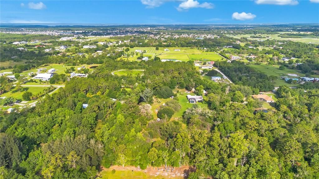 待售: $250,000 (2.85 acres)