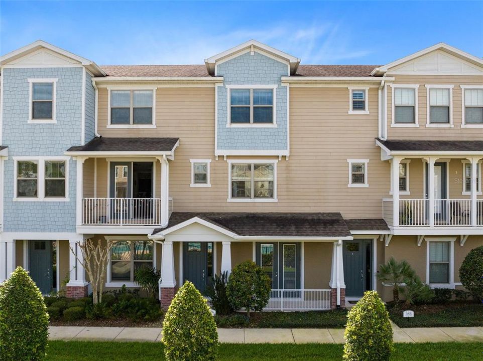 For Rent: $2,950 (3 beds, 3 baths, 2107 Square Feet)
