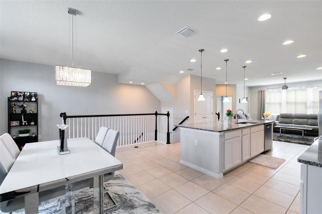 For Rent: $2,950 (3 beds, 3 baths, 2107 Square Feet)