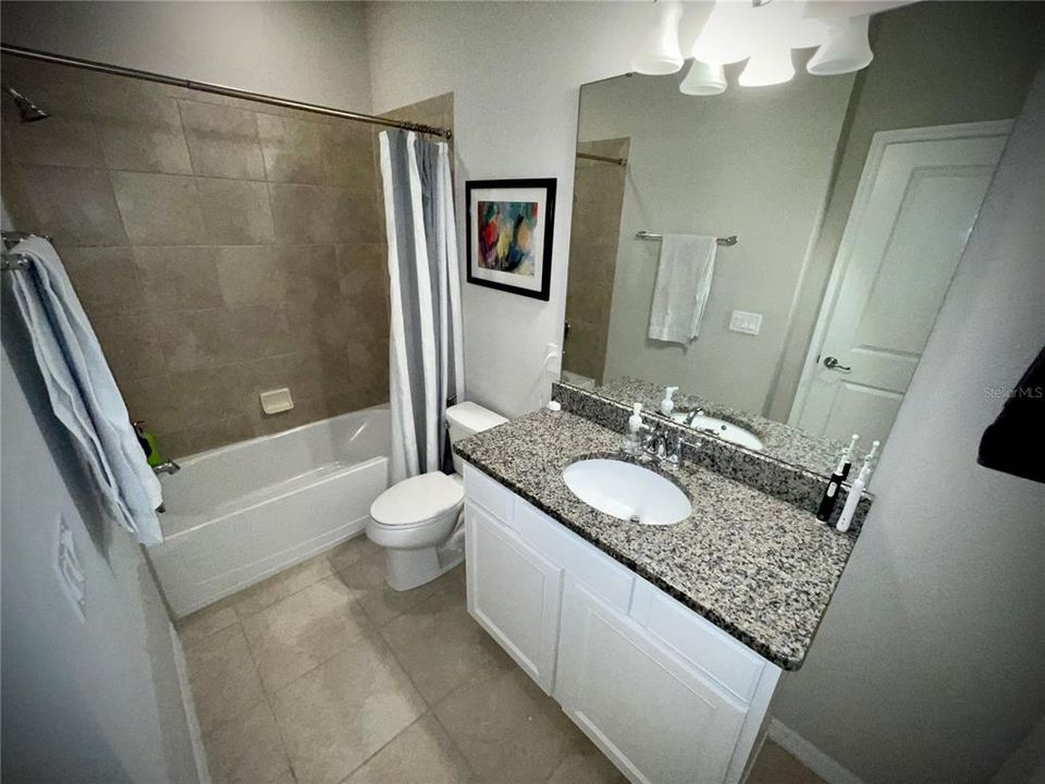 For Rent: $2,950 (3 beds, 3 baths, 2107 Square Feet)