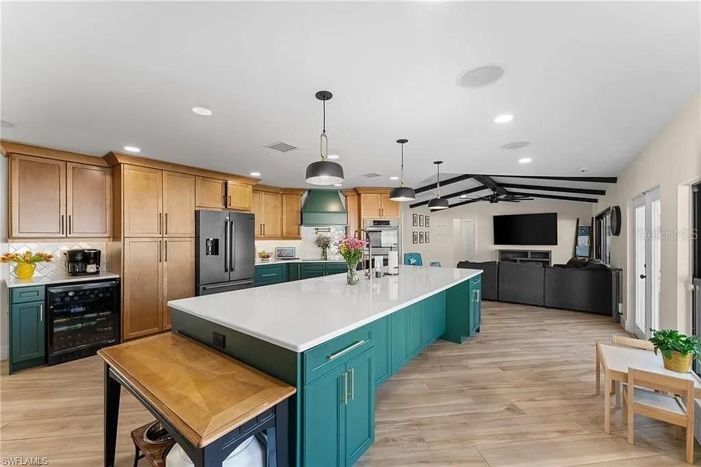 En Venta: $476,000 (3 camas, 2 baños, 2036 Pies cuadrados)