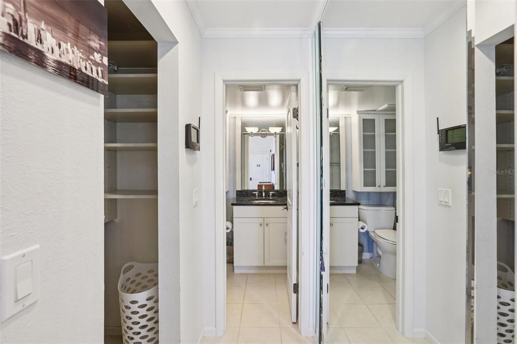 For Sale: $980,000 (2 beds, 2 baths, 1162 Square Feet)