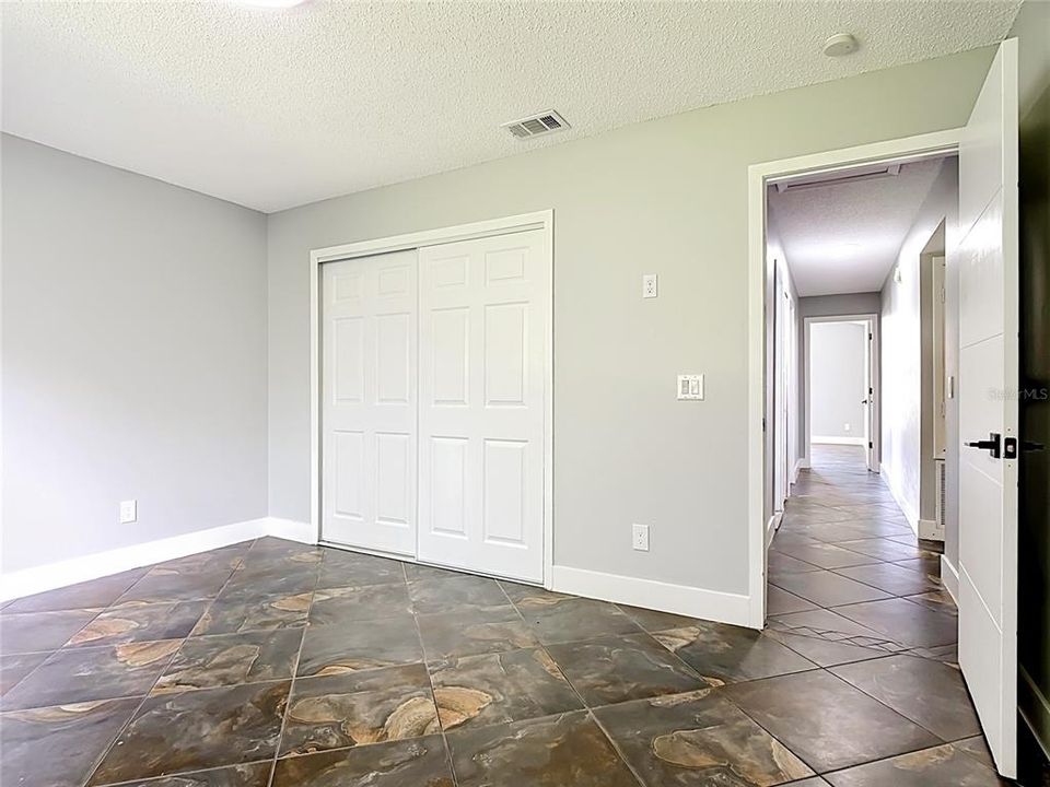 En Venta: $539,900 (4 camas, 2 baños, 2154 Pies cuadrados)