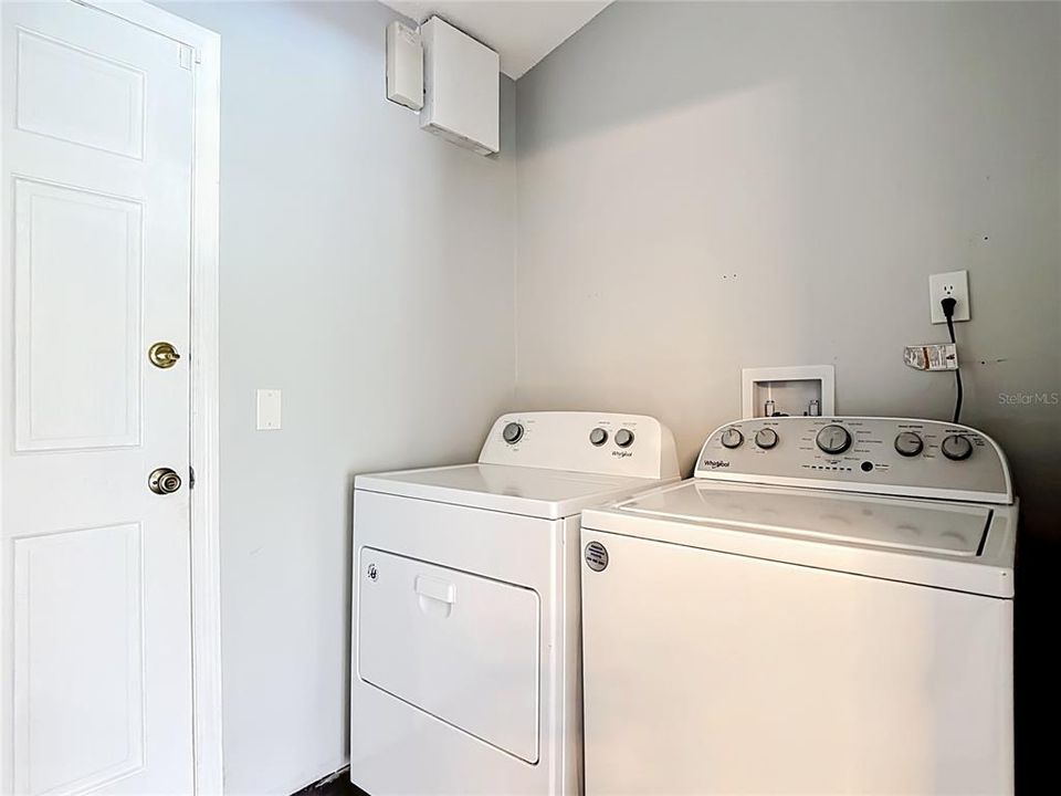En Venta: $539,900 (4 camas, 2 baños, 2154 Pies cuadrados)